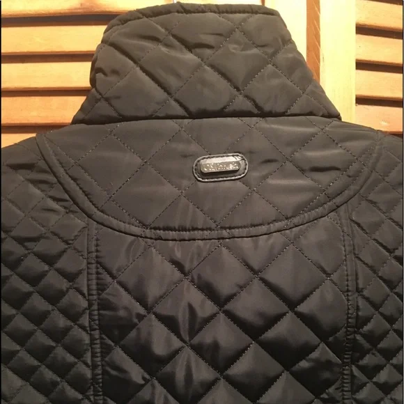 Calvin Klein Black Quilted Jacket - Picture 4 of 8